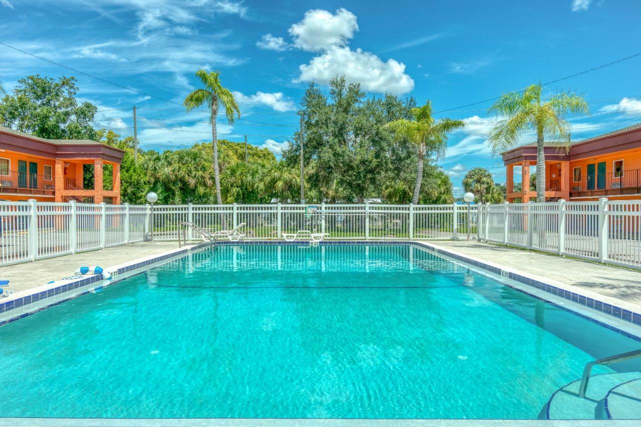 La Casa Inn New Port Richey Gulf Beach Us-19 Екстер'єр фото